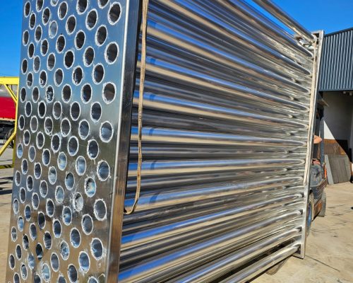 e43dbda5-f9d9-4296-82ed-a11f9bc2885f